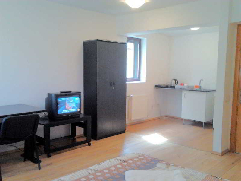 RomPromo Plus Accommodation Bucarest Esterno foto