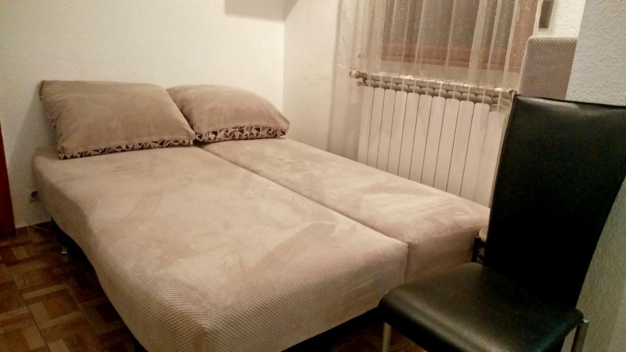 RomPromo Plus Accommodation Bucarest Esterno foto